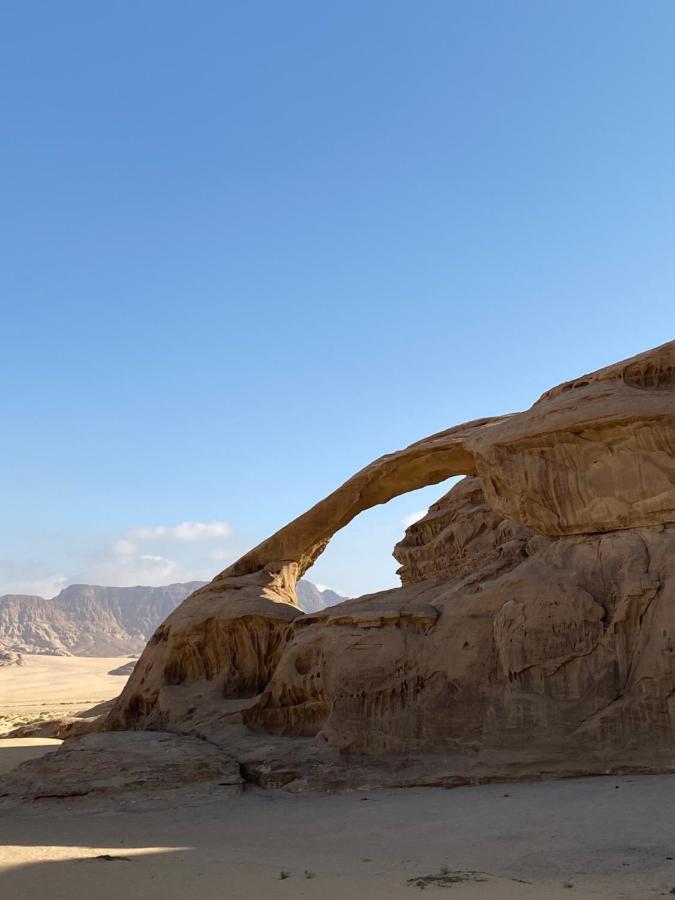 Rum Four Mountain Luxury Camp Wadi Rum Bagian luar foto